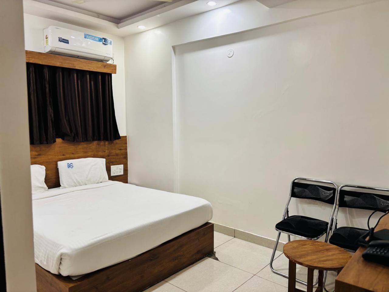 Hotel Bg Inn Bangalore Luaran gambar