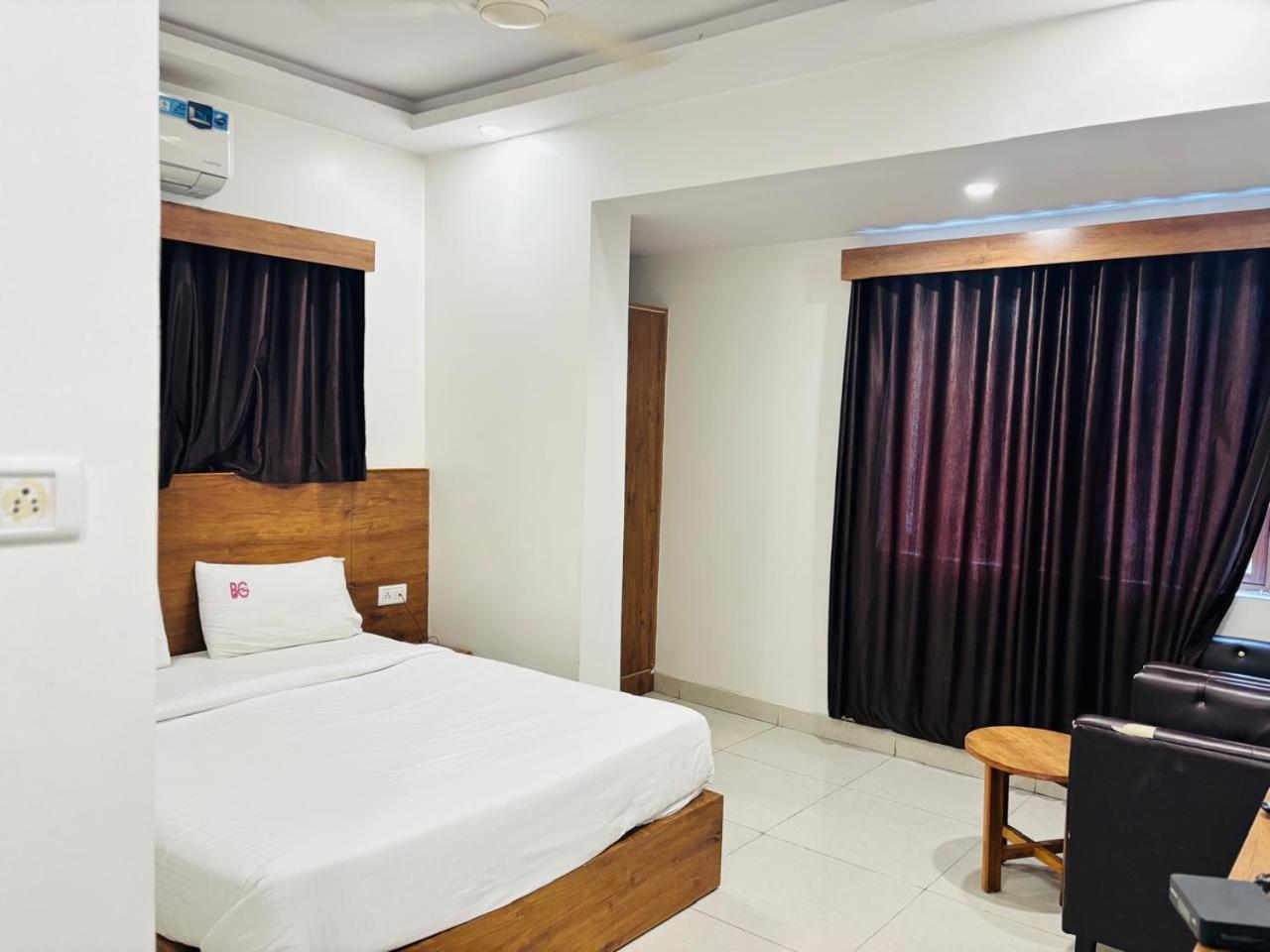 Hotel Bg Inn Bangalore Luaran gambar